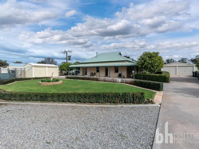 Character Family Home in Prime Location