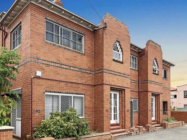 Character Filled One Bedroom Unit in the Heart of Dubbo CBD