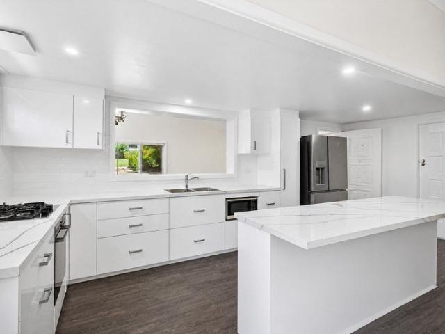 Character Filled Coastal Home, Moments from Collaroy Beach