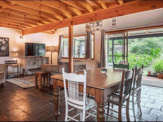 Character filled cottage in the heart of Federal village