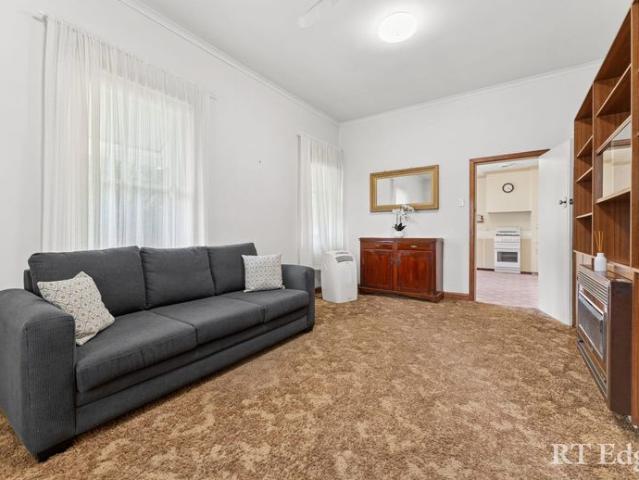 Character Filled Cottage on Expansive Block in Prime Kyneton Location