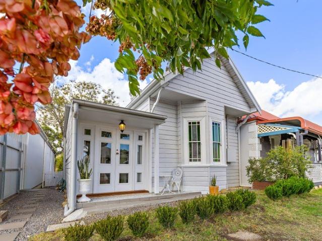 Character Filled Furnished Cottage
