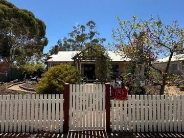 Wagin, Little Island, Western Australia