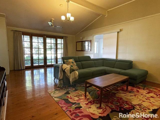Character Filled Home in Exclusive Golf Club Precinct