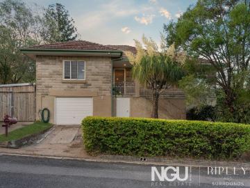 CHARACTER FILLED LIVING IN A CENTRAL BLUE CHIP LOCATION