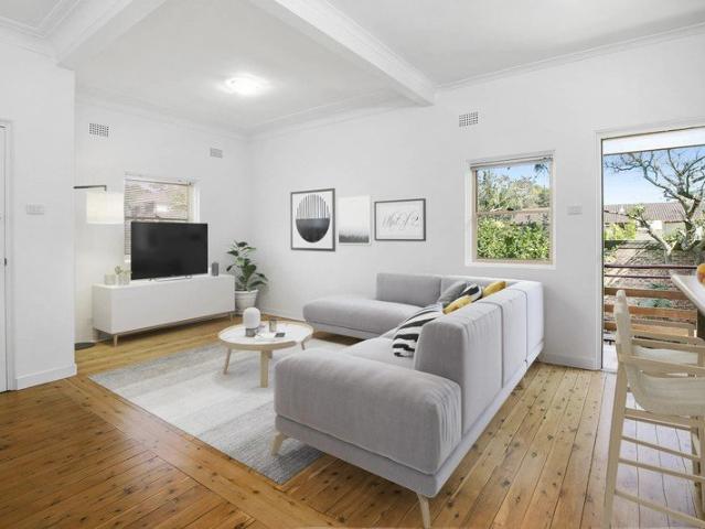 Character Filled Upper Duplex in Prime Balgowlah Setting