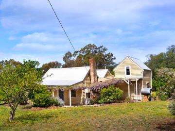 Character filled 1800s Timber Cottage on nearly an acre 0.96 acre of tranquil garden bliss