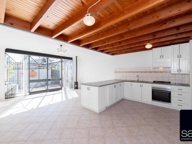 Character, Flexibility & Coastal Living in North Fremantle