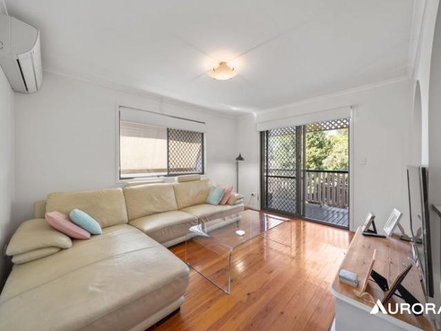 Character, Flexibility and Quiet Albion Living