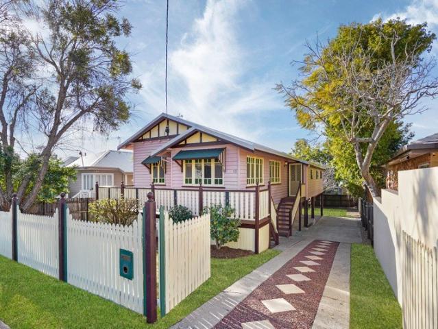 Character Home with North Facing Backyard in the Heart of Chirn Park!