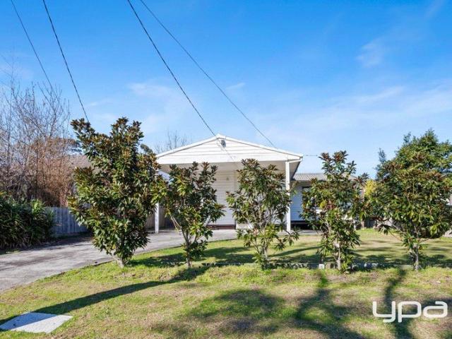 CHARACTER HOME WITH EXCITING POTENTIAL IN THE HEART OF DROMANA