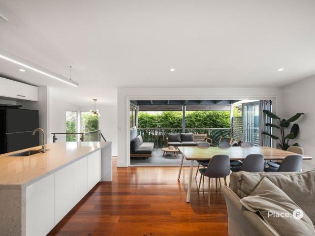 Character Home with Versatile Dual Living Potential in East Brisbane