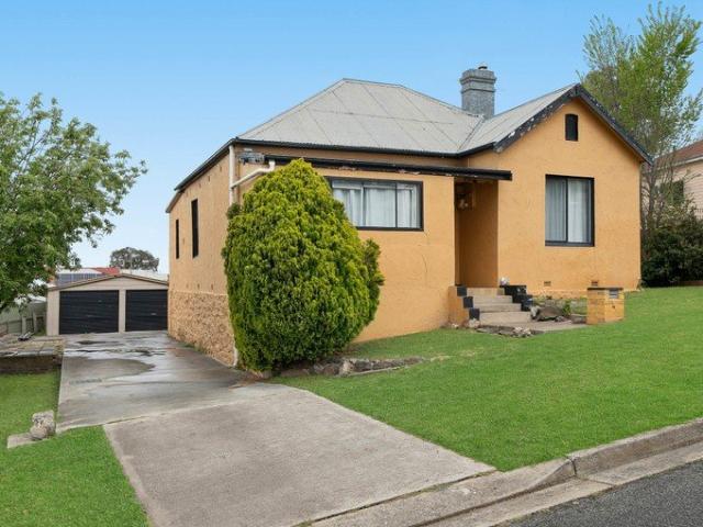 Character Home, Close to CBD
