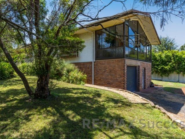 Character Home in a Peaceful Mount Lofty Location