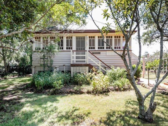 Character Home in East Toowoomba!