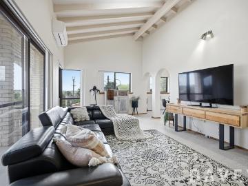 Character home in Karrinyup!