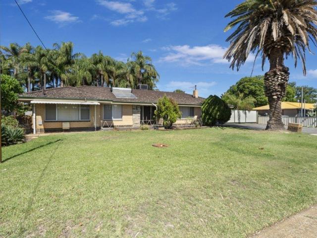 CHARACTER HOME ON 888SQM WITH POOL AND SUBDIVISION POTENTIAL