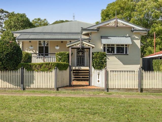 Character Home on 954sqm with Powered Shed