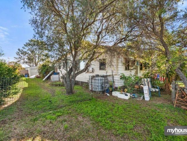 Character Home on 1,899mÃÂ² Block Near CBD With Development Potential Renovate, Invest or Develop!