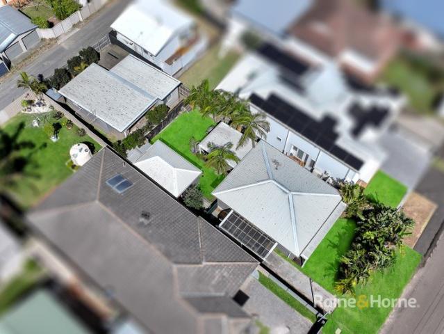Character home, separate granny flat and strong dual income potential