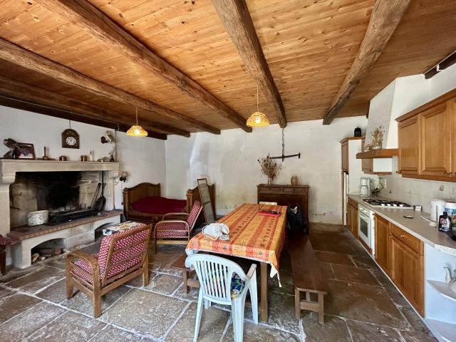 Character Longère Style House 156m2 899m2 Plot