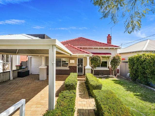 Character Lifestyle in the Heart of Mount Hawthorn