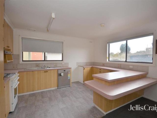 Character, Space & Convenience in Ballarat East!