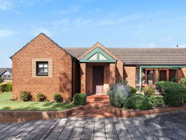 Character, Space & Convenience in the Heart of Strathmore Heights