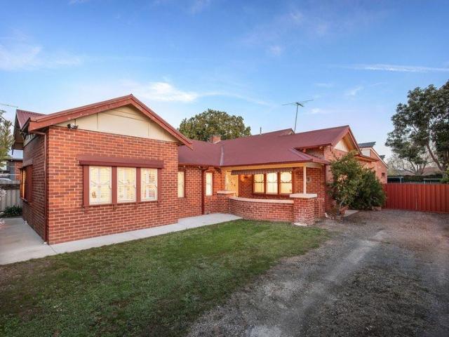Character, Space and Convenience in Central Albury