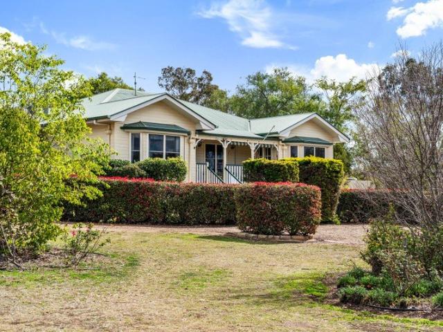 Character, Space and Semi Rural Living Moments from Toowoomba