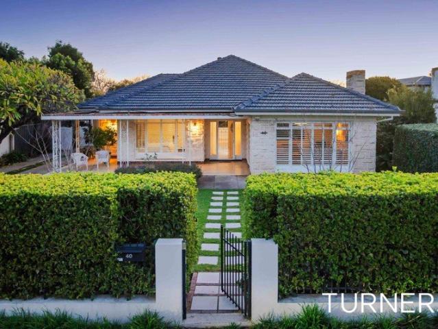 Character, Space & Exceptional Poolside Living