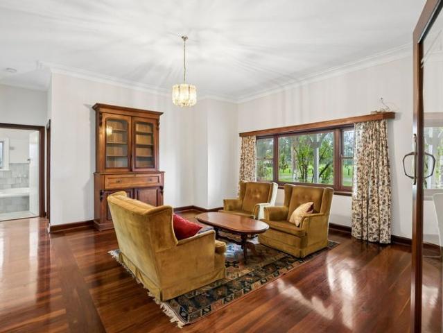 Character, Space & Lifestyle in a Parkland Setting