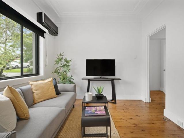 Character, Space & Lifestyle in Sought After Oatley West