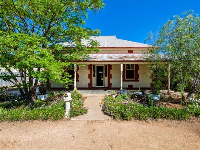 Character, Space & Lifestyle in the Heart of Balaklava