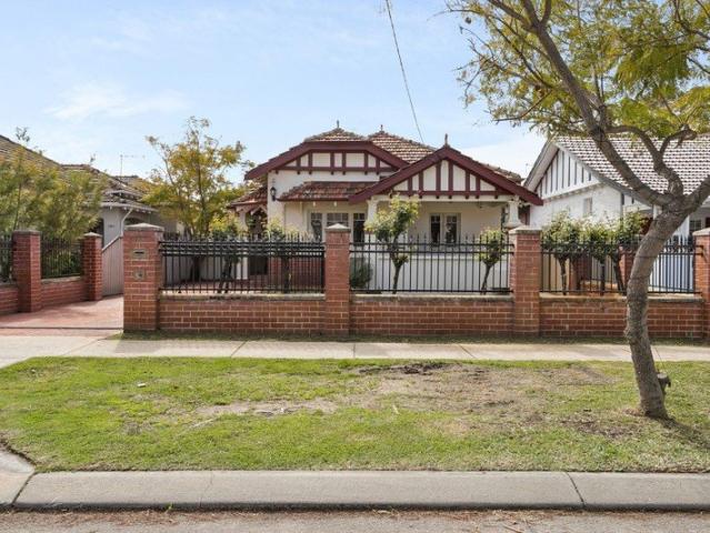 CHARACTER, SPACE WITH FAMILY LIVING OPTIONS