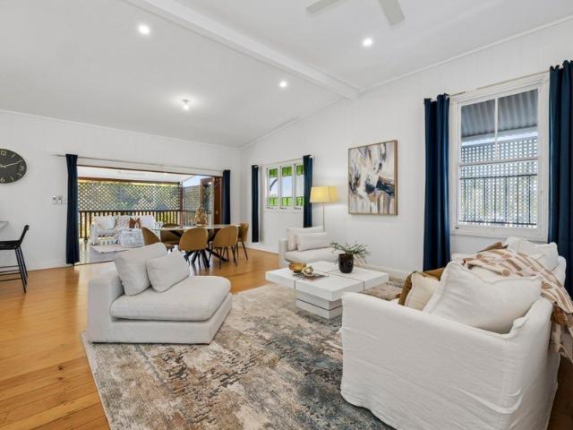 Character, Space & Versatility in a Prime Coastal Setting
