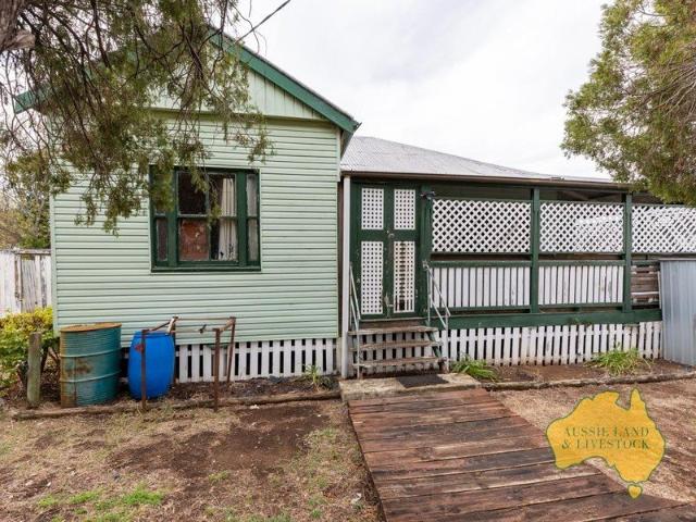 CHARACTER, POTENTIAL & A GREAT LOCATION