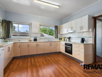 Character Queenslander in a Prime Central Location