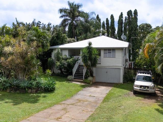 Character Queenslander with Flexible Living