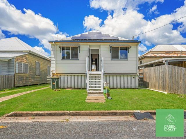 Character Queenslander with Solar & Secure Tenancy