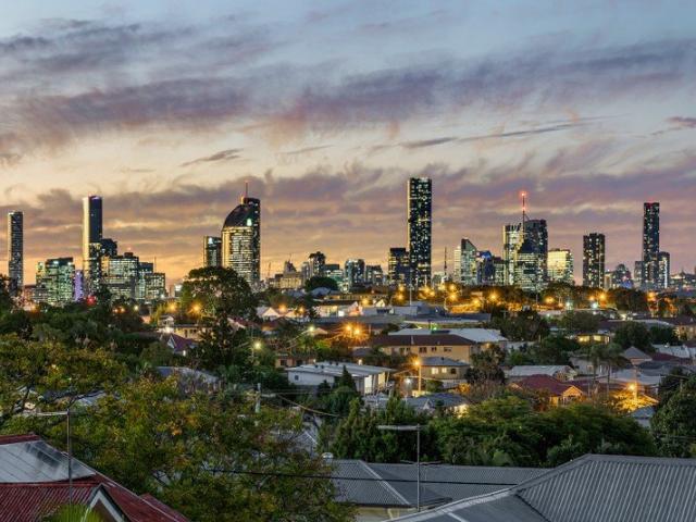 Character Queenslander with Sweeping City & Vista Views