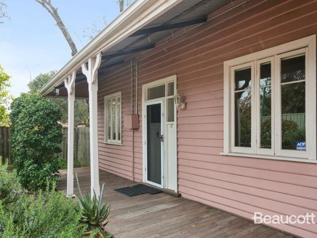 CHARACTER WEATHERBOARD ON FULL DEVELOPMENT BLOCK
