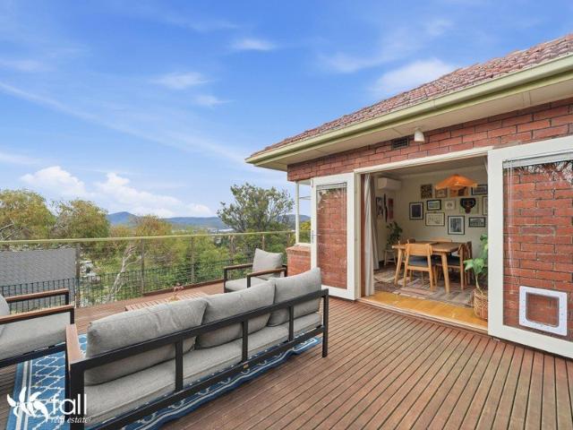 Character, Views & Flexible Living in Mount Stuart