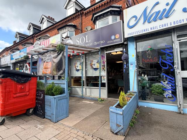 Characterful Cafe/Bistro available to rent
