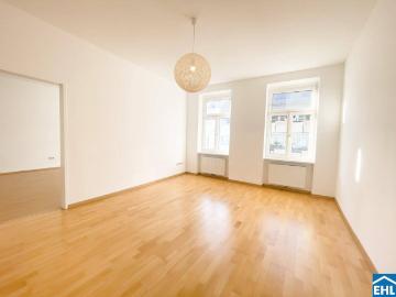Charaktervolle 3 Zimmer Altbauwohnung mit Sonnenausrichtung