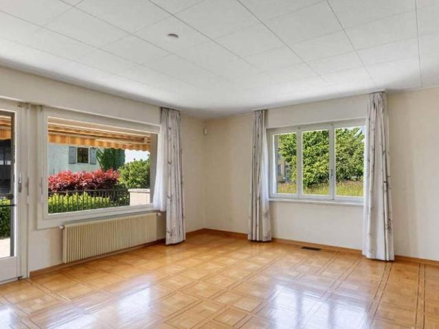 Charaktervolle Villa im Grünen