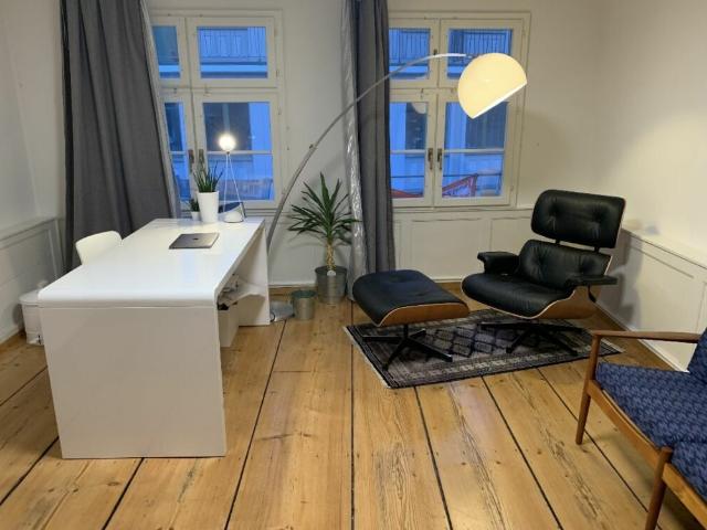 Charaktervolle Maisonette Dachwohnung mitten in der Basler Altstadt Befristet bis Ende Februar 2027