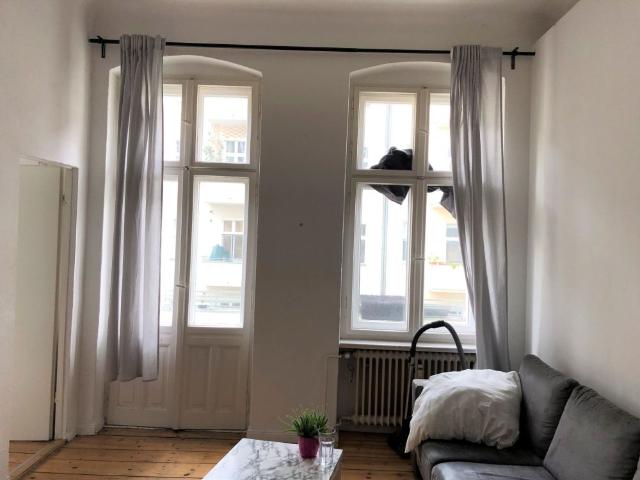 Charakter trifft Moderne – charmante Altbauwohnung mit Balkon!