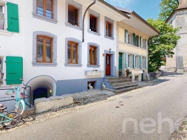 Charakterbildung im Herzen von Moudon, ideal für Investoren