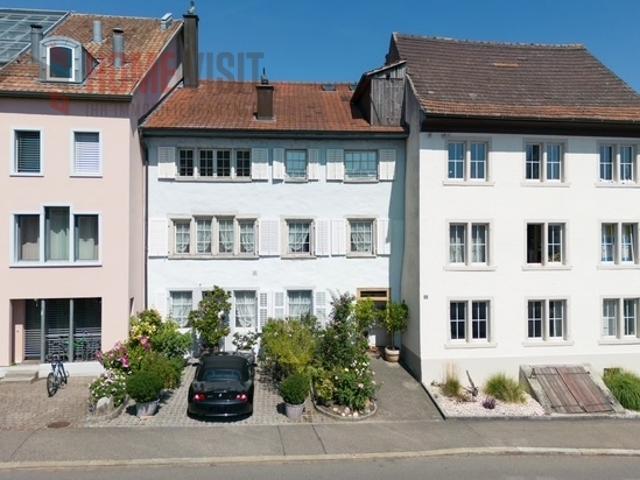 Charakterhaus mit 340 m² – Wohnen, Arbeiten, Leben